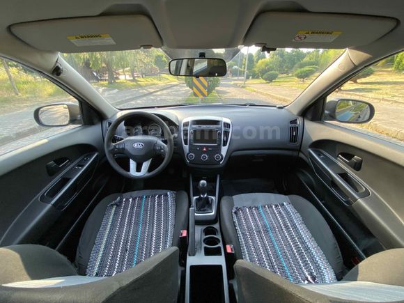 Sahibinden Kia Ceed 1.4 Cool 2010 Model 