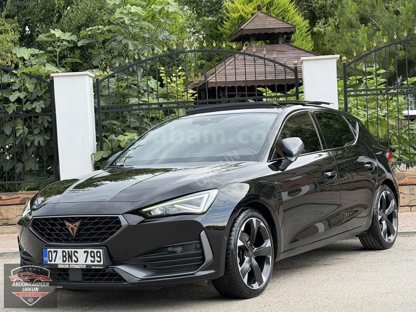 Galeriden Cupra Leon 1.5 eTSI Standart 2023 Model Antalya 52.000 km Siyah 3