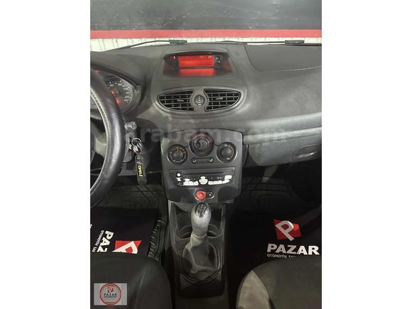 Pazar oto 2011 Renault Clio 1.5 dCi Authentique...