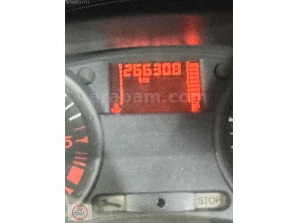 Pazar oto 2011 Renault Clio 1.5 dCi Authentique...