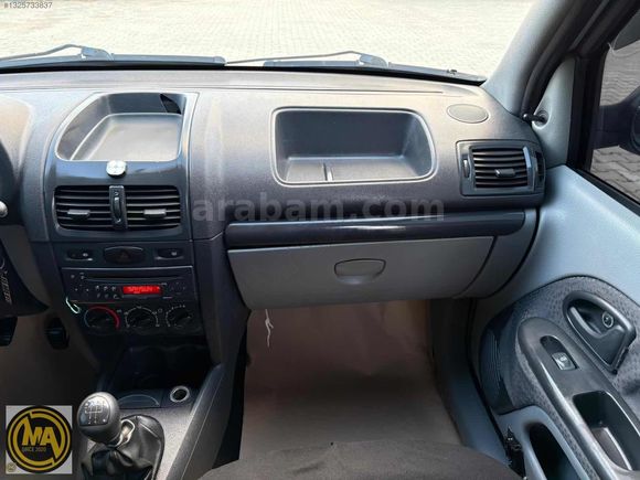 - ÖZGÜVEN - RENAULT CLIO 1.5 DCİ KLİMALI EMSALSİZ