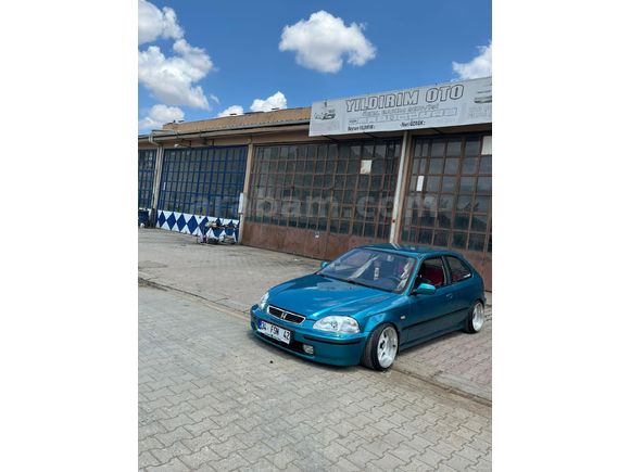 Civic SAFKAN BENZİN 1.6 MOTORLU