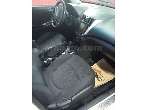 Sahibinden Hyundai Accent Blue 1.6 CRDI Mode Plus 2016 Model