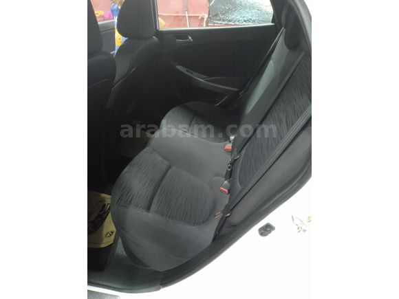 Sahibinden Hyundai Accent Blue 1.6 CRDI Mode Plus 2016 Model