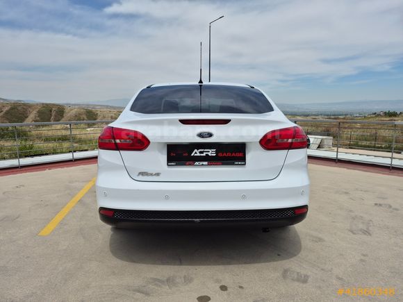 ACRE'den DÜŞÜK KM TEMİZ AİLE ARACI
