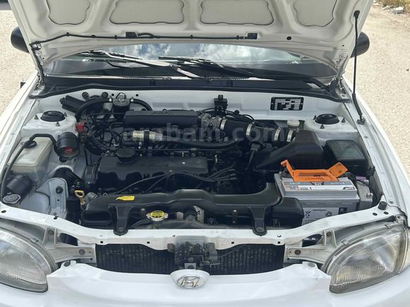 Sahibinden Hyundai Accent 1.5 GLS 1998 Model 