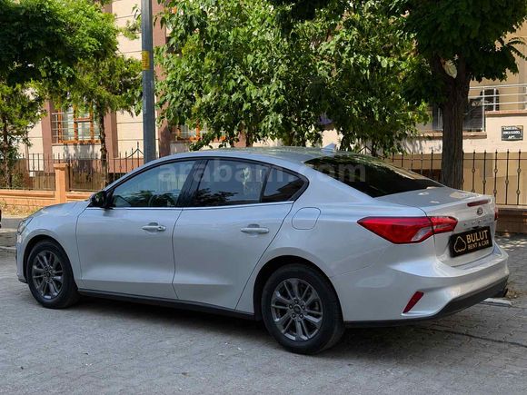 Bulut Rent-a-car'dan Ford Focus Şanlıurfa