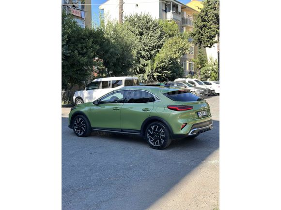 Sahibinden Kia XCeed 1.5 T-GDI Elegance 2023 Model 