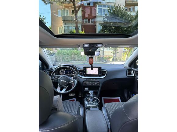Sahibinden Kia XCeed 1.5 T-GDI Elegance 2023 Model 