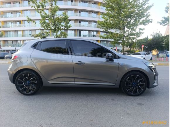 2025 RENAULT CLİO 1.0 TECHNO ESPRİT ALPİNE X-TRONİC GSR2/HATASIZ