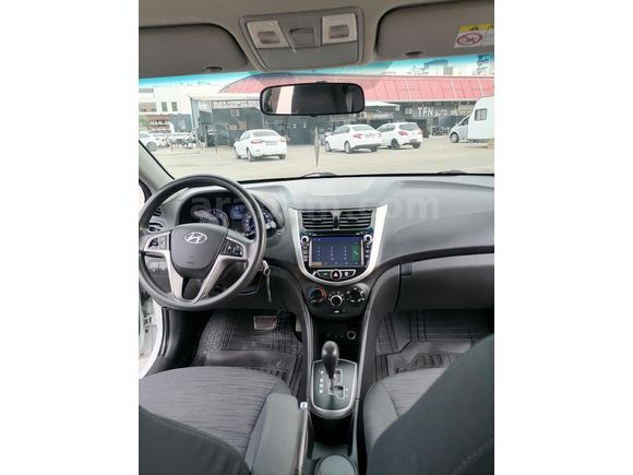 Galeriden Hyundai Accent Blue 1.6 CRDI Mode Plus 2018 Model Antalya
