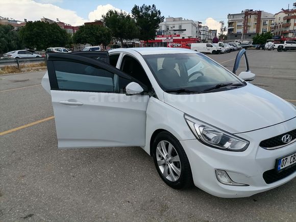 Galeriden Hyundai Accent Blue 1.6 CRDI Mode Plus 2018 Model Antalya