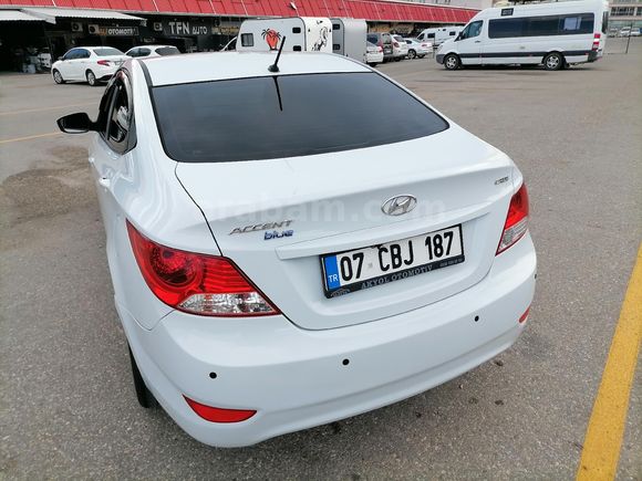 Galeriden Hyundai Accent Blue 1.6 CRDI Mode Plus 2018 Model Antalya