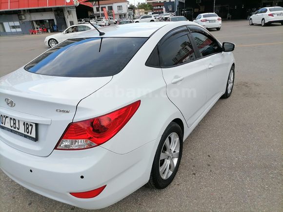 Galeriden Hyundai Accent Blue 1.6 CRDI Mode Plus 2018 Model Antalya