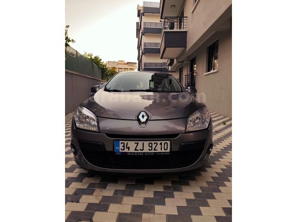Sahibinden Renault Megane 1.5 dCi Expression 2011 Model  273.370 km Füme