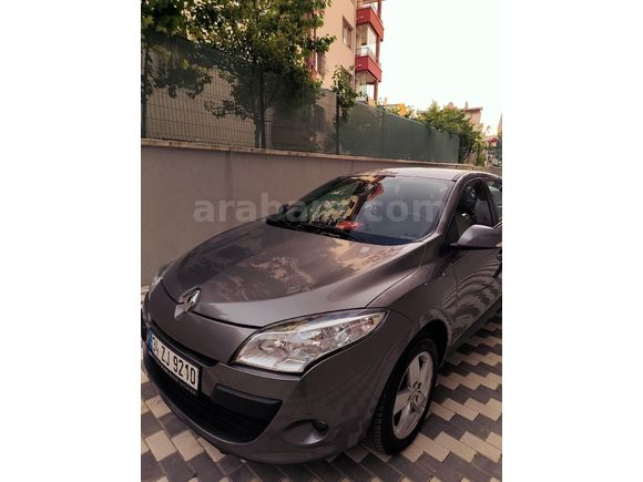 Sahibinden Renault Megane 1.5 dCi Expression 2011 Model  273.370 km Füme