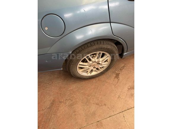 Sahibinden Ford Focus 1.6 Ghia 2000 Model 