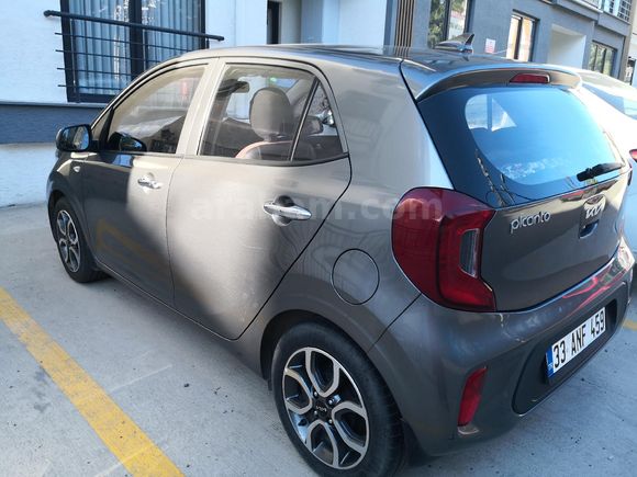 Sıfır ayarında Bayandan Sigara içilmemiş