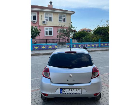 Sahibinden Renault Clio 1.5 dCi Authentique 2009 Model 