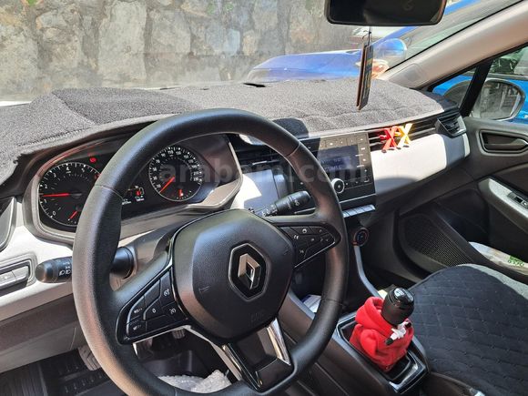 Sahibinden Renault Clio 1.0 TCe Joy manuel 2023 Model
