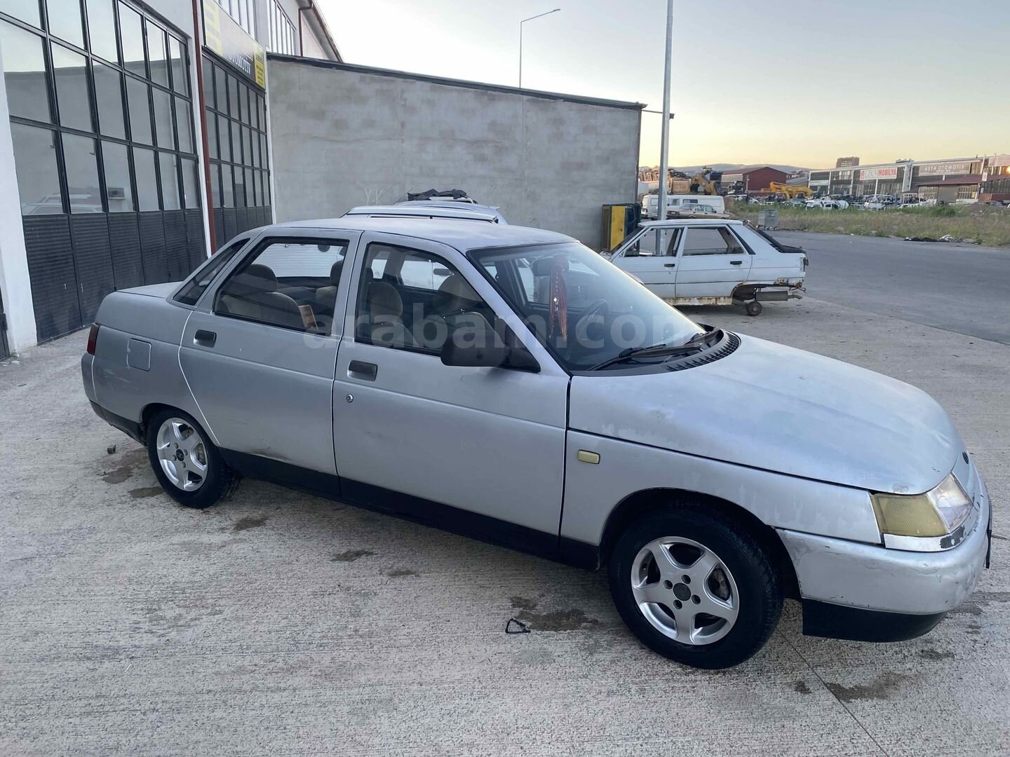 Sahibinden Lada Vega 1.5 2001 Model Sivas 154.444 km Gri (Gümüş) 3