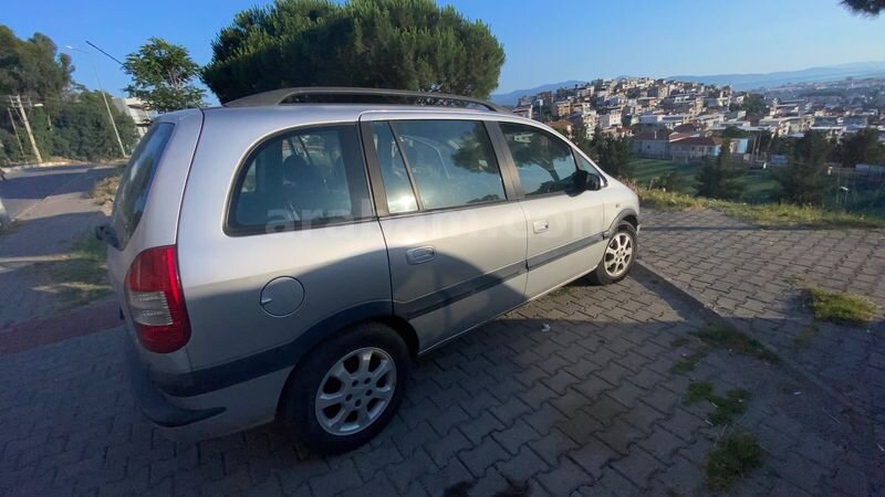 Sahibinden Opel Zafira 1.6 Comfort 2003 Model İzmir 340.000 km Gri (metalik)