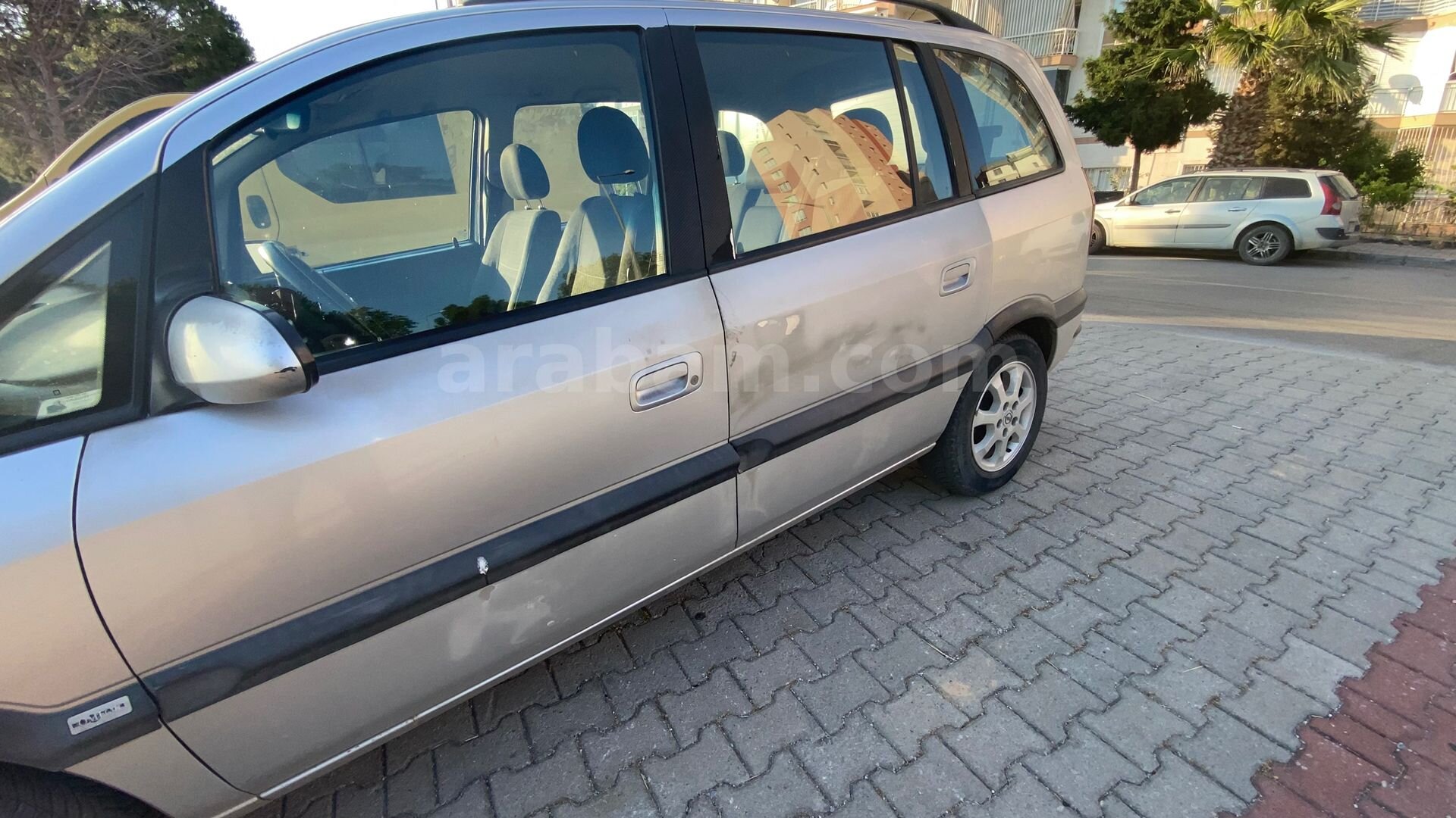Sahibinden Opel Zafira 1.6 Comfort 2003 Model İzmir 340.000 km Gri (metalik) 4