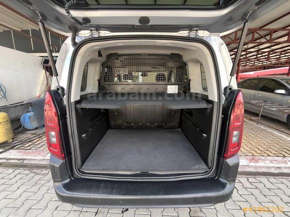 SERVİS BAKIMLI,FULL DONANIM BERLİNGO MAX OTOMATİK