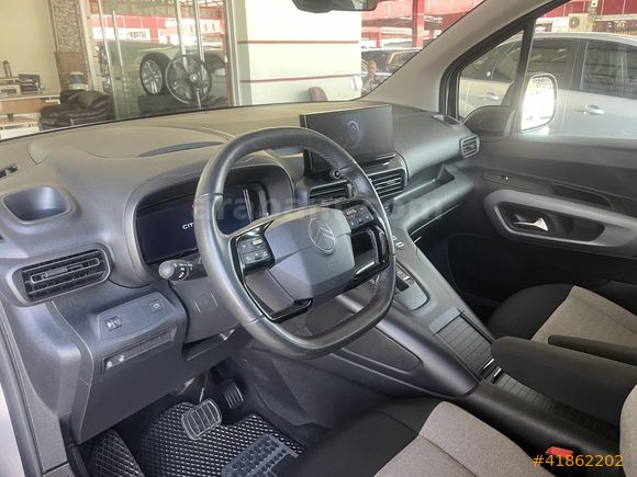 SERVİS BAKIMLI,FULL DONANIM BERLİNGO MAX OTOMATİK