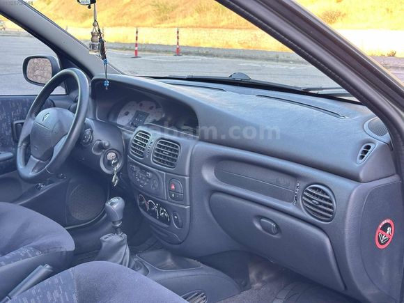 POYRAZ'DAN HATASIZ BOYASIZ TR'de TEK MEGANE