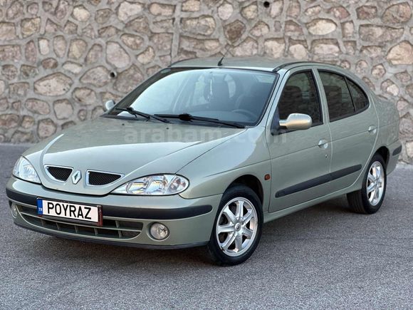POYRAZ'DAN HATASIZ BOYASIZ TR'de TEK MEGANE