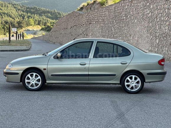 POYRAZ'DAN HATASIZ BOYASIZ TR'de TEK MEGANE