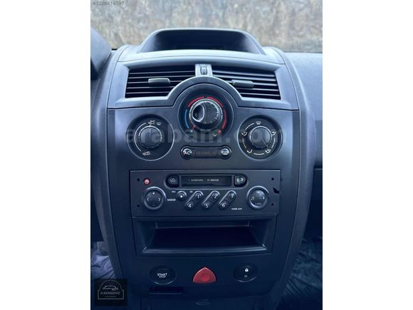 2004 MODEL MEGANE DEĞIŞENSIZ TRAMERSİZ 3 PARÇA BOYALI 267.000 KM