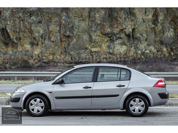 2004 MODEL MEGANE DEĞIŞENSIZ TRAMERSİZ 3 PARÇA BOYALI 267.000 KM