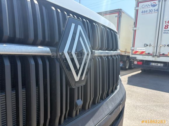 2.05 KREDİ KOÇASLANLAR2'DEN RENAULT MASTER L3 2026 MODEL