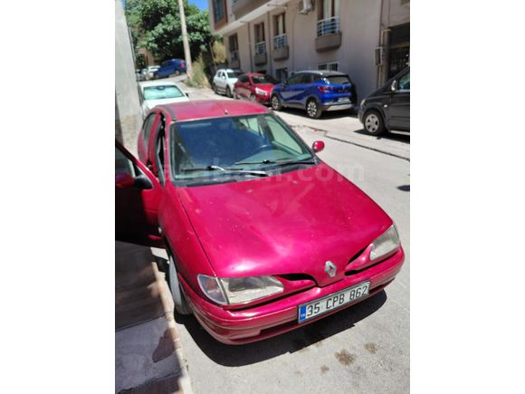 Sahibinden Renault Megane 2.0 RXE 1998 Model