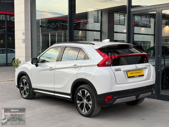 2018 ECLİPSE CROSS 4WD İNTENSE PLUS *CAM TAVAN*HEAD UP*TOUCHPAD*