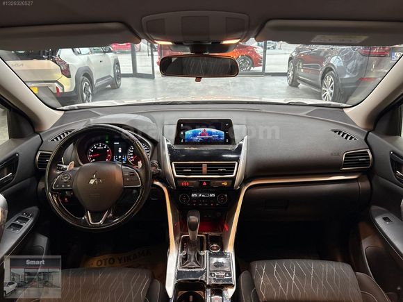 2018 ECLİPSE CROSS 4WD İNTENSE PLUS *CAM TAVAN*HEAD UP*TOUCHPAD*