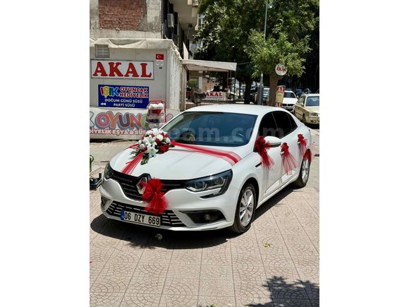 Sahibinden Renault Megane 1.5 Blue DCI Touch 2020 Model 