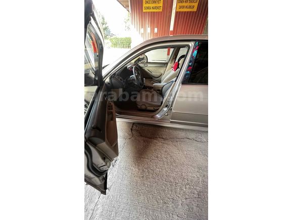 Sahibinden Honda Civic 1.6i VTEC LS 2006 Model  252.000 km Bej
