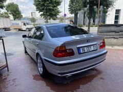 BMW 318i Sedan Otomatik Değisensiz Benzinli