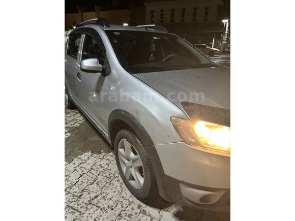 Sahibinden Dacia Sandero 1.5 dCi Stepway 2015 Model 