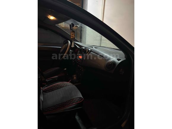 Sahibinden Dacia Sandero 1.5 dCi Stepway 2015 Model 