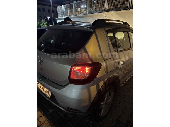Sahibinden Dacia Sandero 1.5 dCi Stepway 2015 Model 