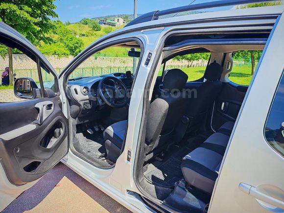 Peugeot Partner 1.6 HDI Active 2015 Model