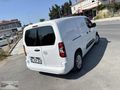 ÖZMENLER'DEN 2025 OPEL COMBO 1.5D ULTİMATE XL PRO EKRAN HATASIZ