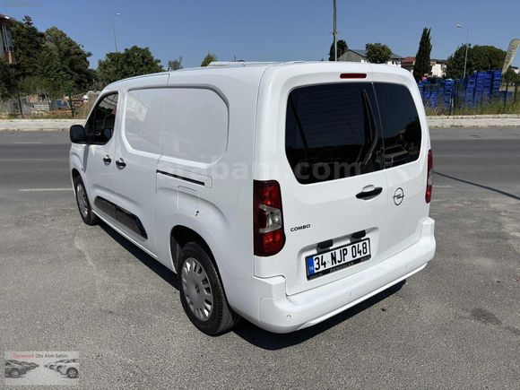 ÖZMENLER'DEN 2025 OPEL COMBO 1.5D ULTİMATE XL PRO EKRAN HATASIZ
