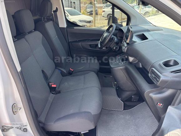 ÖZMENLER'DEN 2025 OPEL COMBO 1.5D ULTİMATE XL PRO EKRAN HATASIZ