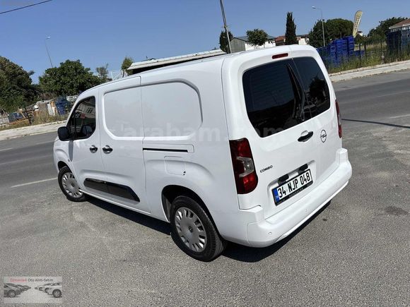 ÖZMENLER'DEN 2025 OPEL COMBO 1.5D ULTİMATE XL PRO EKRAN HATASIZ