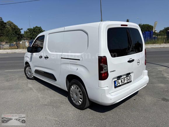 ÖZMENLER'DEN 2025 OPEL COMBO 1.5D ULTİMATE XL PRO EKRAN HATASIZ